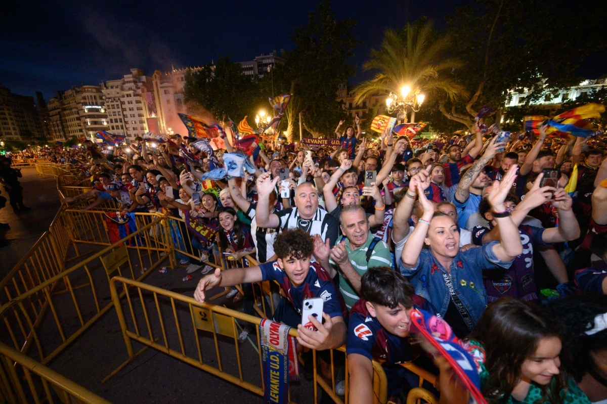 El Levante prepara un fin de fiesta en el Ciutat en el choque ante el Eibar