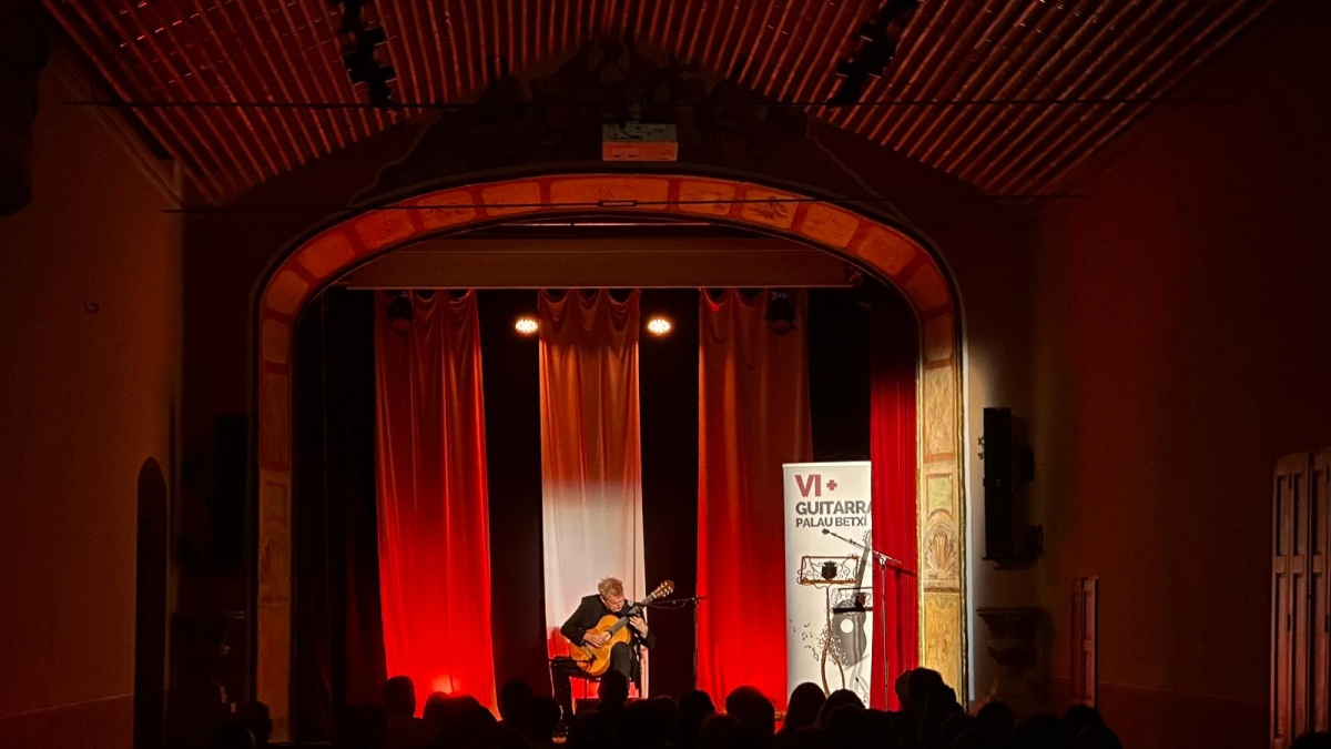 La novena edició del Festival Guitarra i Vi oferirà tres vetlades de música al Palau-Castell de Betxí