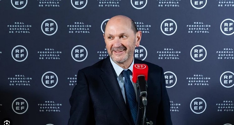 Louzán estará en el Levante-Eibar en el que el cuadro local puede ser campeón