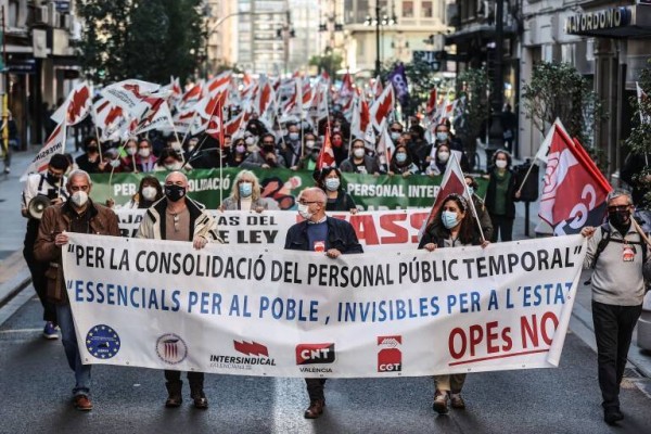El dilema de los interinos en la Generalitat sigue al alza: un 108% de crecimiento en la última década