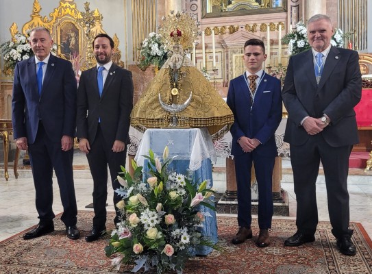 Manuel Lumbreras y Juan José Porcar, nuevos Clavario y Perot de la Real Cofradía del Lledó