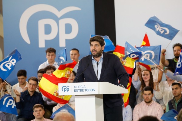 El PP cumple 30 años gobernando la Región de Murcia