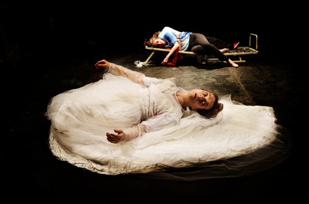 El Teatre Principal de Castelló acoge la obra 'Todos los ángeles alzaron el vuelo' de La Zaranda