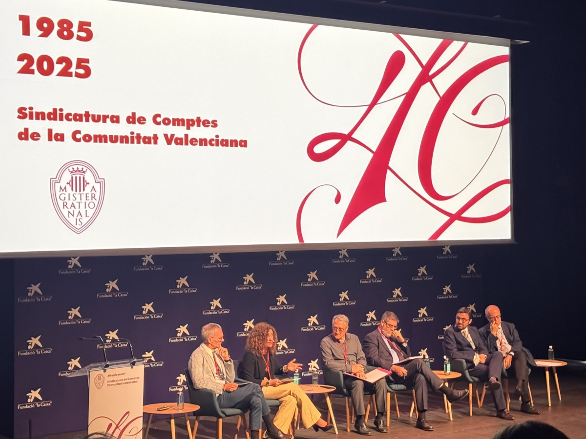 Mesa coloquio en el acto del 40 aniversario. - Foto: GVA Mesa coloquio en el acto del 40 aniversario.