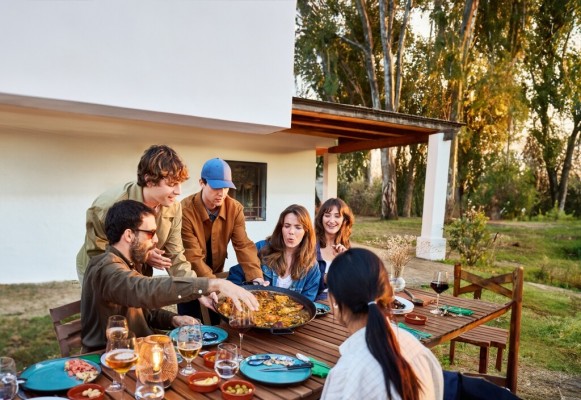València lanza 'Mejor esta vida' para conquistar al mundo con su estilo amable y mediterráneo