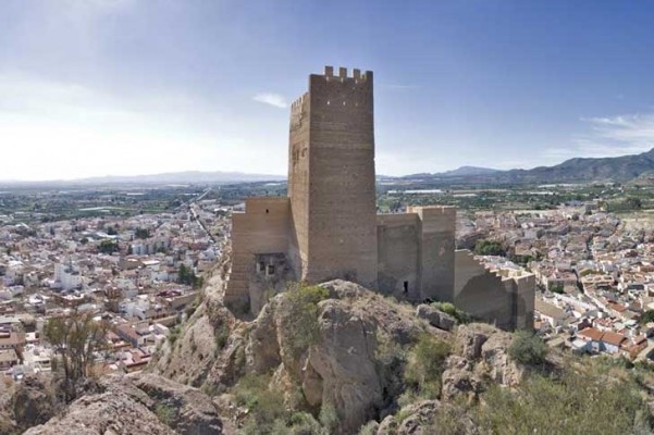 Alhama cohesiona su patrimonio histórico e invierte dos millones para rehabilitar los BIC del entorno del Cerro del Castillo