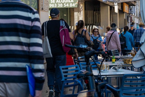 ¿Cuántos de tus vecinos tienen un empleo de alta cualificación? El mapa laboral de València, calle a calle