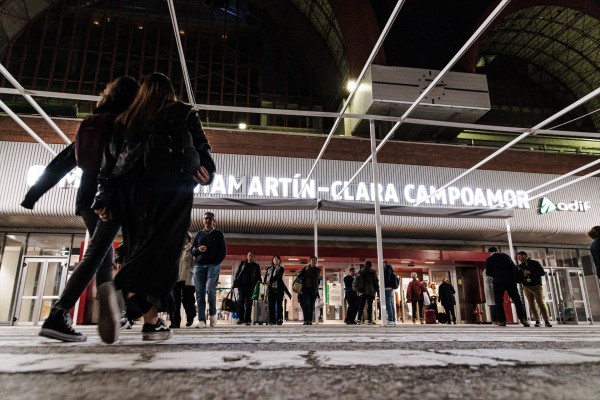 Una incidencia en Madrid afecta a los AVE que circulan hacia la Comunitat Valenciana