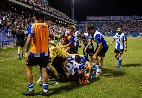 El Hércules persigue este domingo el liderato en Yecla, con el apoyo de su afición 