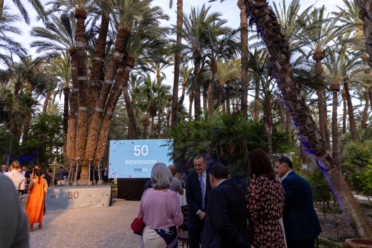 Celebración de 50 años de GSM&B en el Huerto del Cura en Elche. - Foto: PEPE OLIVARES Celebración de 50 años de GSM&B en el Huerto del Cura en Elche.
