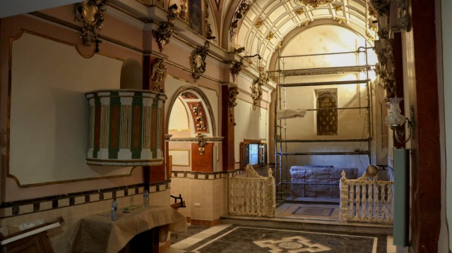 Onda avanza en la restauración del retablo del Salvador y culmina los trabajos previos a su montaje