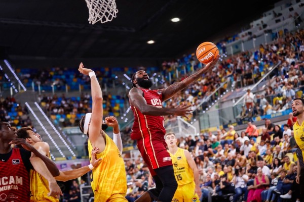 El UCAM CB firma su tercer mejor año en 27 en la ACB y el más brillante como visitante 