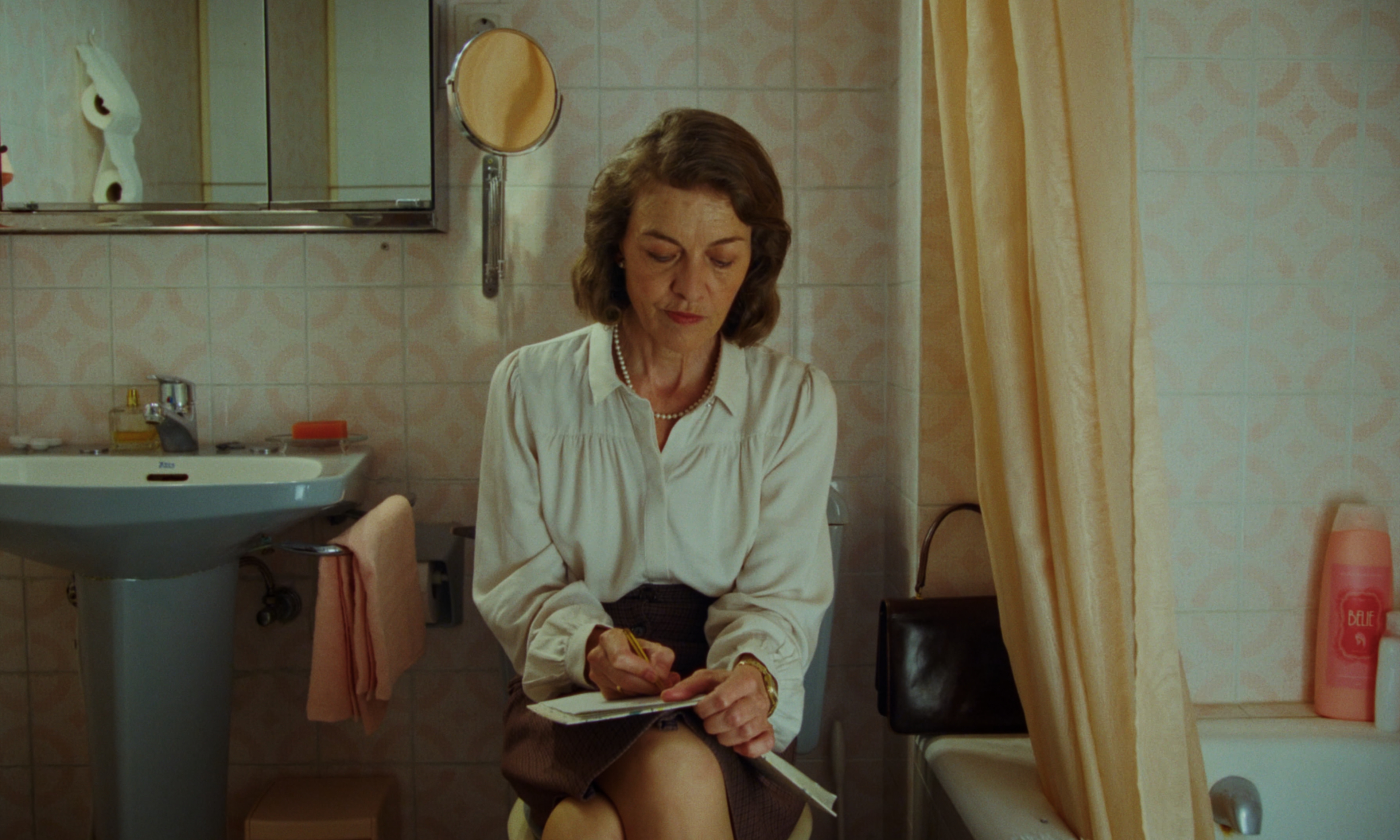 ‘Un bany propi’: la película valenciana que traslada al presente a Virginia Woolf