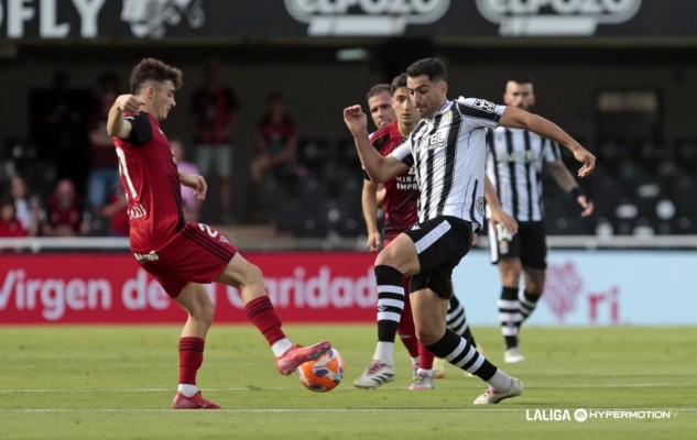 El Efesé cierra su ciclo de cinco años en Segunda con su derrota número 31 en una Liga nefasta en Cartagena
