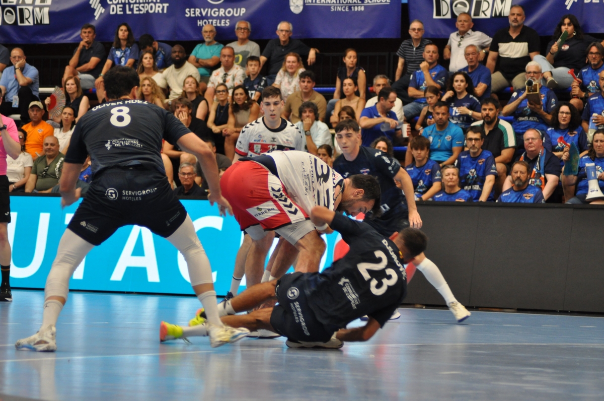 El Servigroup Benidorm desciende después de once temporadas en la Asobal