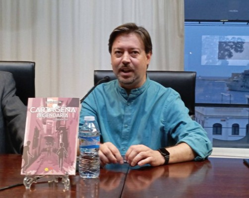 Santi García celebra su artículo número 100 en 'Murcia Plaza' con un encuentro con los lectores este martes