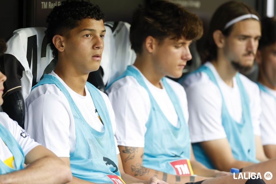El Valencia negocia con el Saprissa un nuevo acuerdo por Warren Madrigal