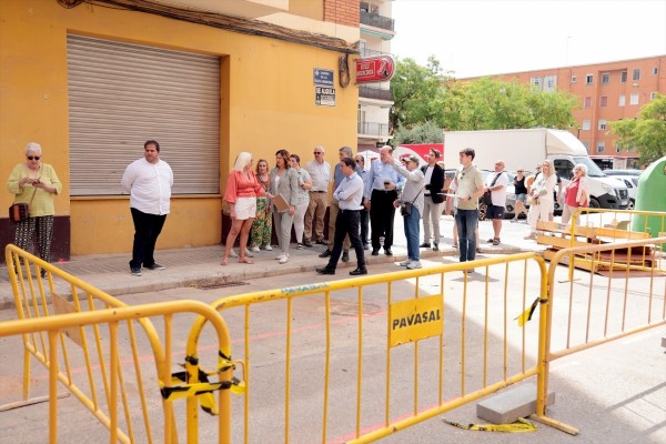 El Ayuntamiento de València renueva la plaza de Murcia para hacerla 