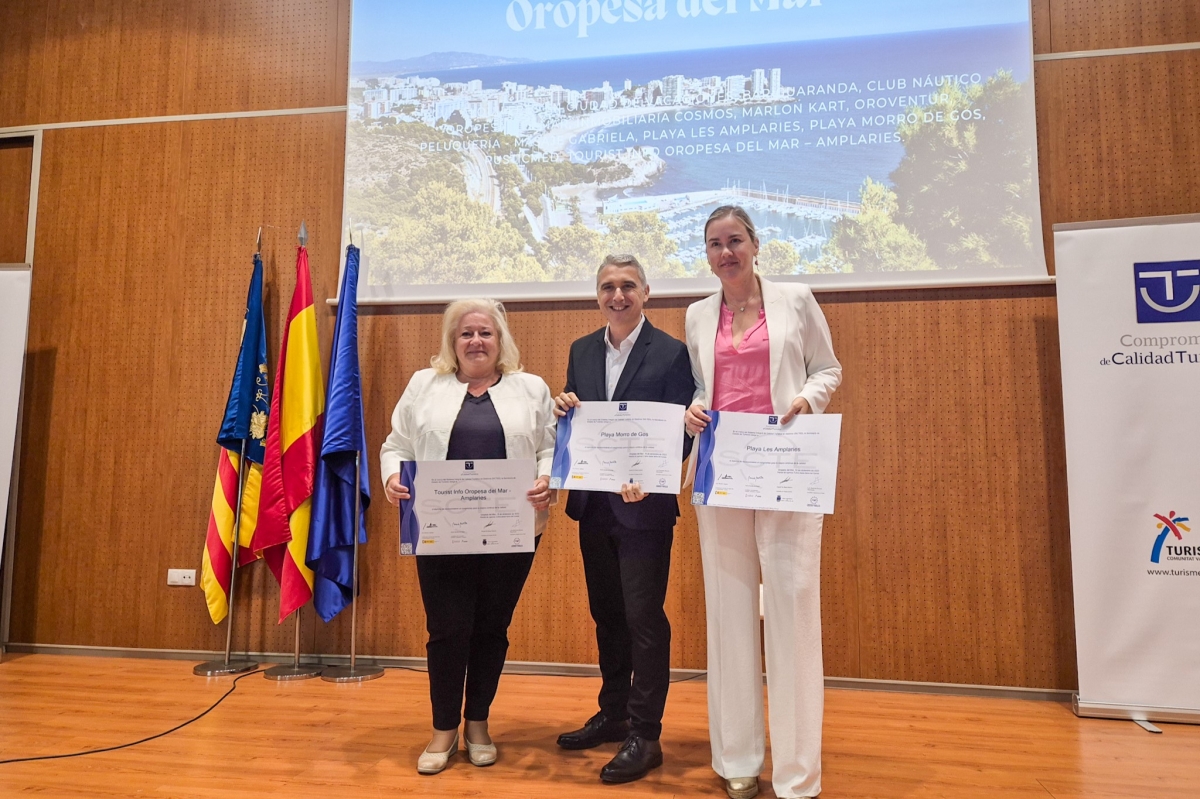Un total de 26 empresas y servicios de Oropesa del Mar reciben sellos Sicted a la calidad turística