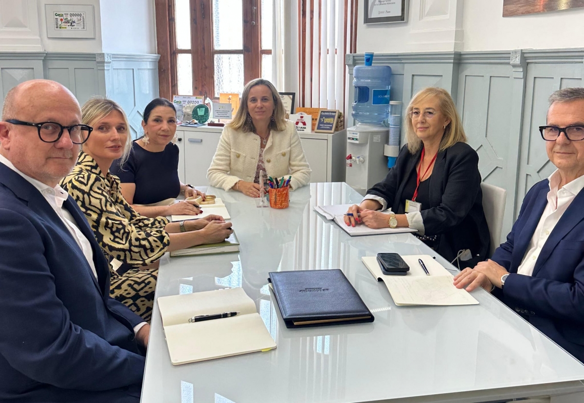 La patronal de pisos turísticos se integrará en el Consejo Municipal de Turismo de València