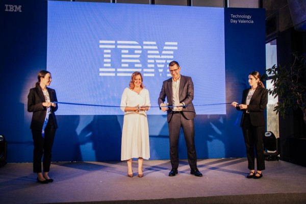 IBM inaugura su centro de ‘digital sales’ en València, donde tendrá una aceleradora de talento global