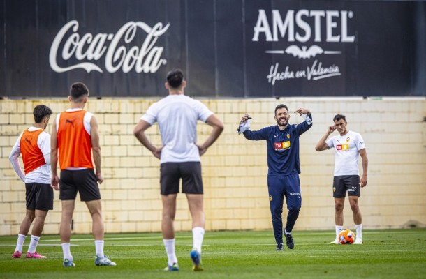 Corberán 'reserva' el potencial de la Academia para la pretemporada