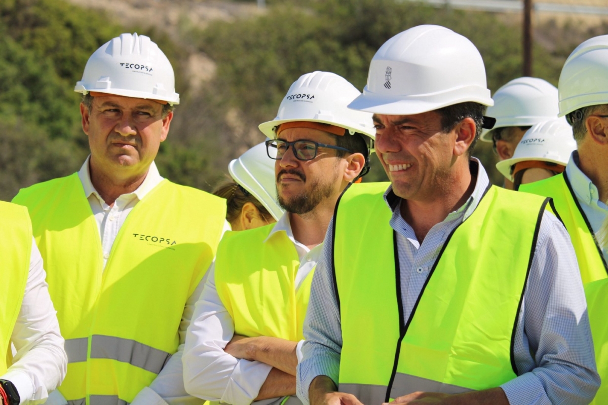 El president, Carlos Mazón, a escondidas por El Campello