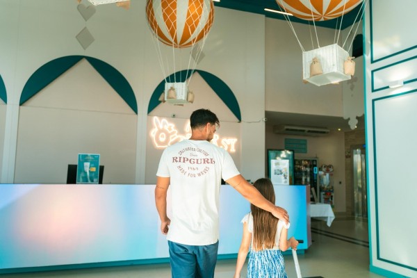 Magic World refuerza su oferta e introduce realidad aumentada en el Hotel Fantasy
