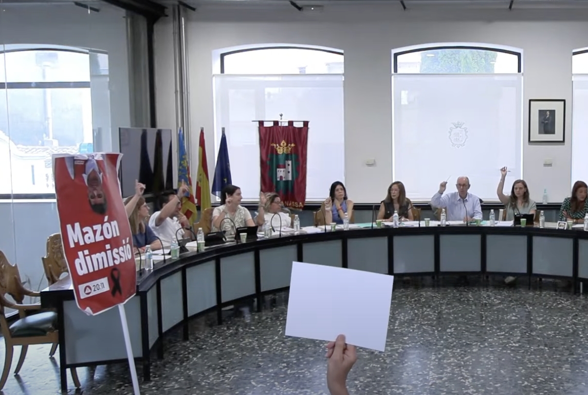 Imagen del pleno del Ayuntamiento de Massanassa durante la votación - Foto: VP Imagen del pleno del Ayuntamiento de Massanassa durante la votación