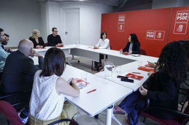 CCOO y PSPV piden a Mazón que aplique en la Comunitat la Ley de Vivienda como en Cataluña