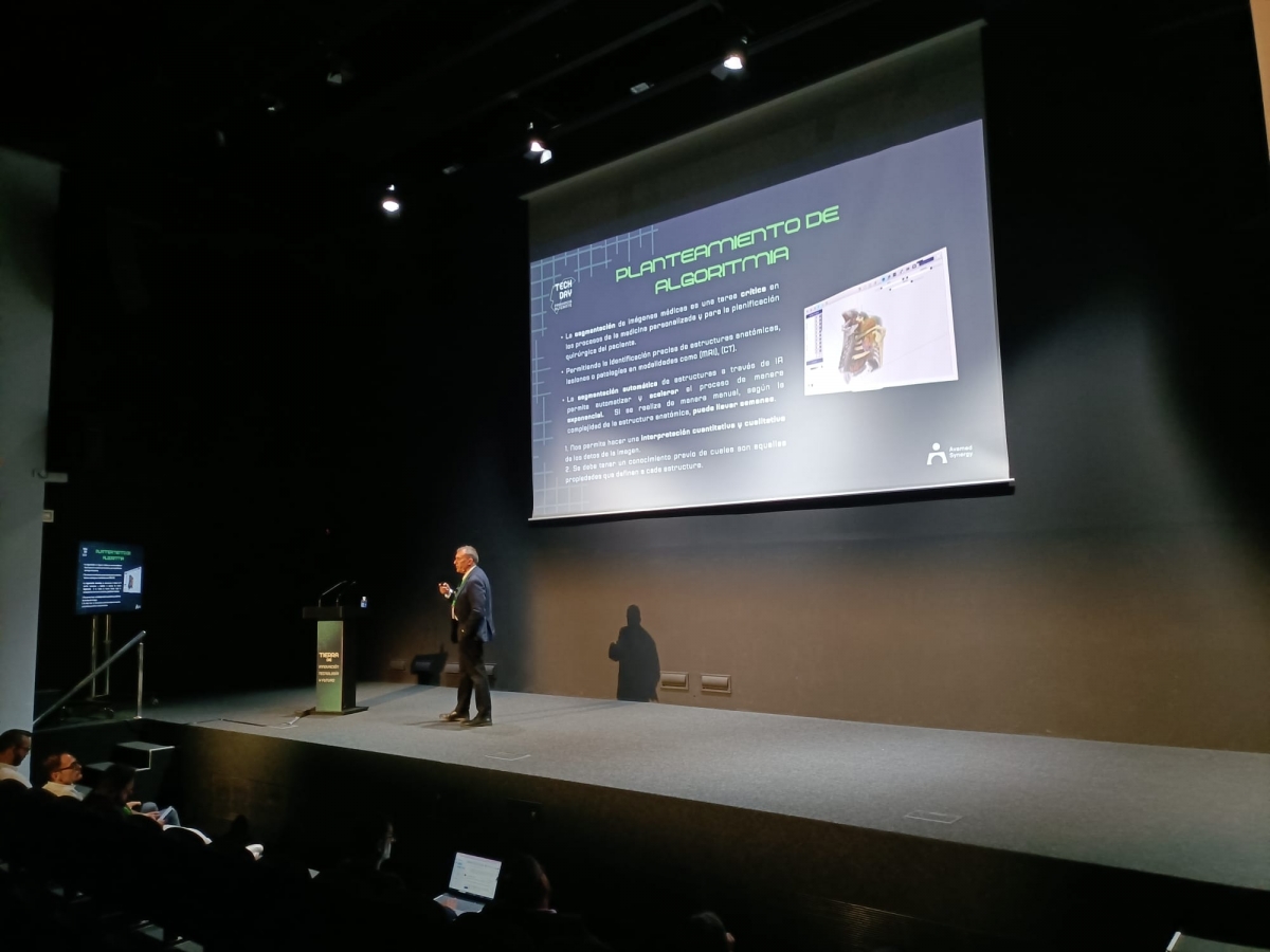 Charlas en la jornada Tech Day en Elche. - Foto: PLAZA Charlas en la jornada Tech Day en Elche.