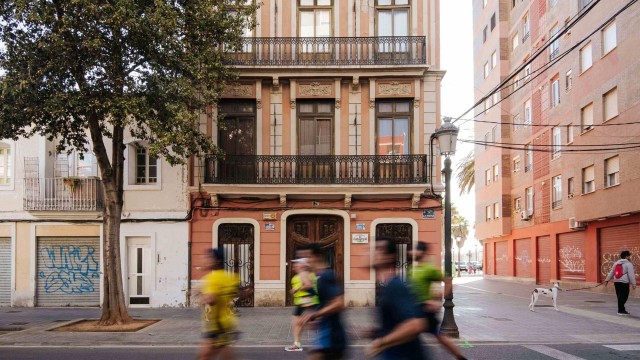 El Ayuntamiento subvenciona con 50.000 euros la rehabilitación de dos inmuebles del Cabanyal