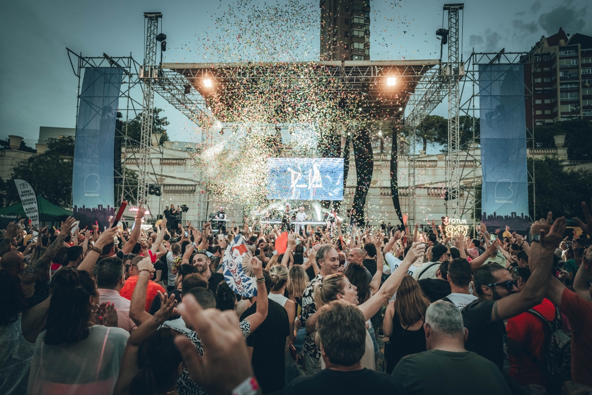Benidorm inaugura la temporada de festivales con el 5º aniversario del mítico “Homenaje a la Ruta 90’s & 2MIL”