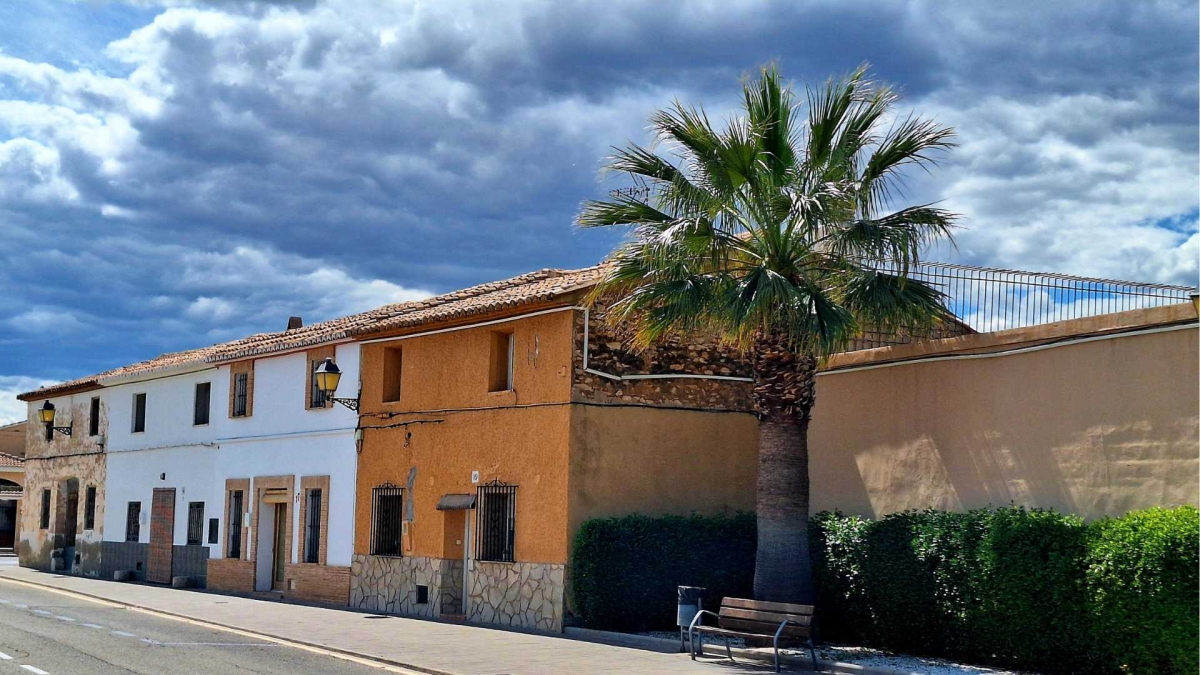 L'Eliana pone a salvo su patrimonio con un catálogo que protege casas, huertas y yacimientos