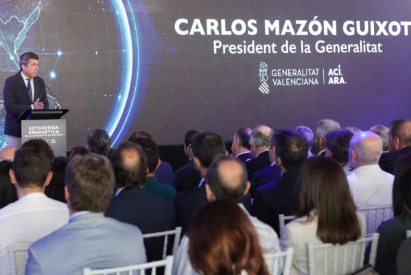 Más renovables, almacenamiento y coche eléctrico: el plan del Consell para lograr en 2035 la soberanía energética