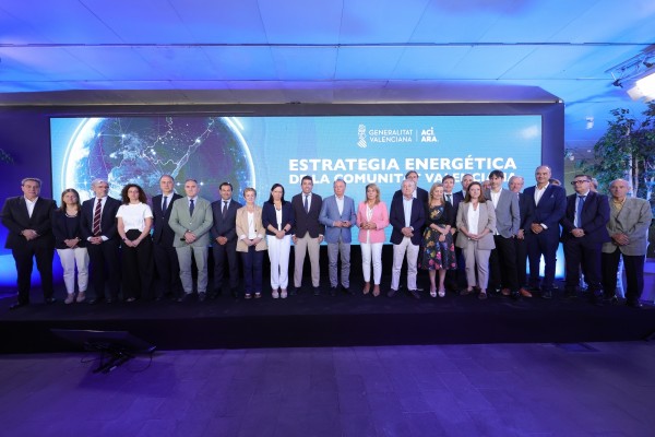 Mazón presenta un plan para lograr en 10 años la soberanía energética sin inversión ni objetivos claros