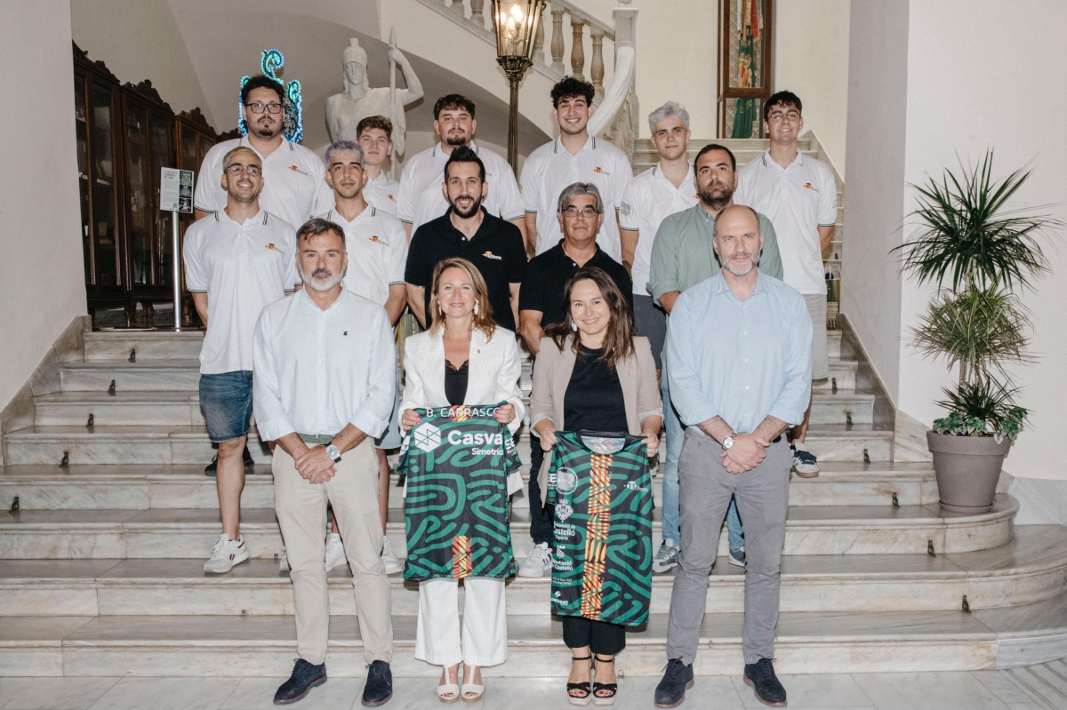 El Ayuntamiento reconoce al Club Deportivo Balonmano Castellón por su reciente ascenso a la 1.ª Nacional
