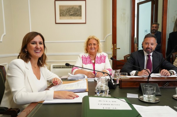 La nueva tasa de basuras en València será de 39 a 273 euros al año por hogar