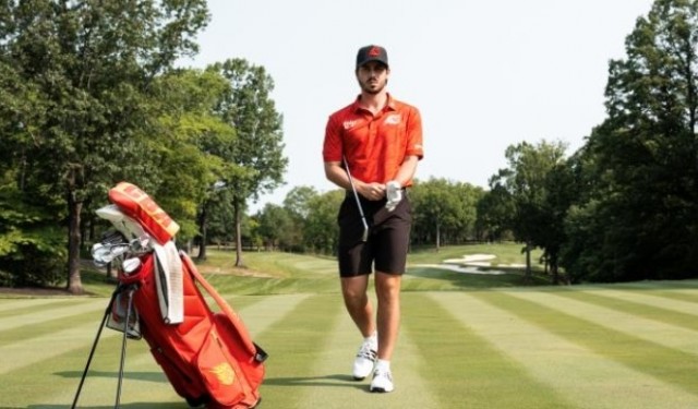 El castellonense Josele Ballester da el salto al profesionalismo y debuta en el LIV Golf