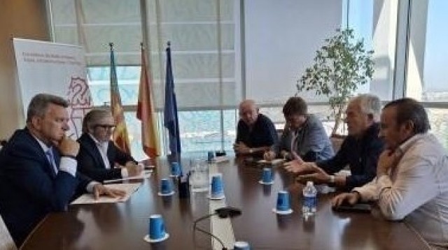 Generalitat y Camporrobles reclaman al gobierno restituir la C-3 de Cercanías y que no se desmantele la vía tras la Dana