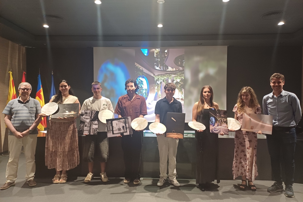 Del procés al producte: l'Aula Porcelanosa de l'UJI premia la creativitat en el II Concurs de Fotografia