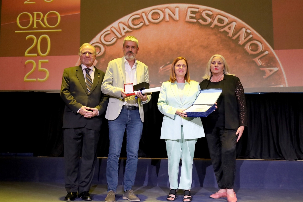 La Diputació recibe la Medalla de Oro de la Asociación Española de la Carretera por su labor de reconstrucción