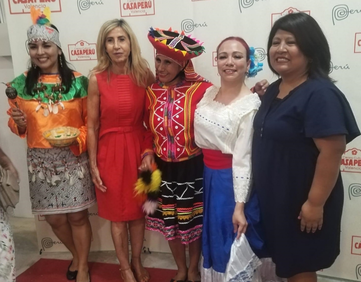 El Ayuntamiento de València cede un espacio a la comunidad migrante peruana para la apertura de 'Casa Perú'