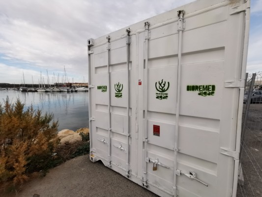 El Puerto reivindica su sostenibilidad: transporte intermodal, sistema antivertidos y biofiltros