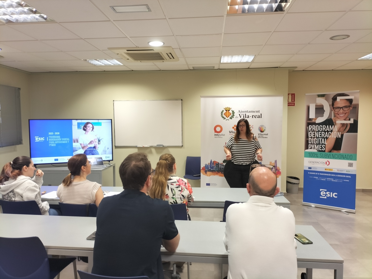 Vila-real imparte un curso de formación en Transformación Digital para empresas y autónomos