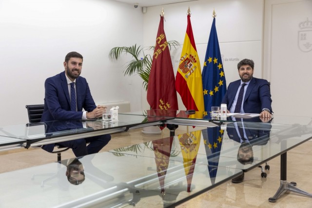 Antelo pide a López Miras una reunión para 