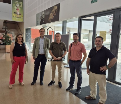 Educación colabora con el IES Lluís Simarro de Xàtiva para adoptar medidas de climatización