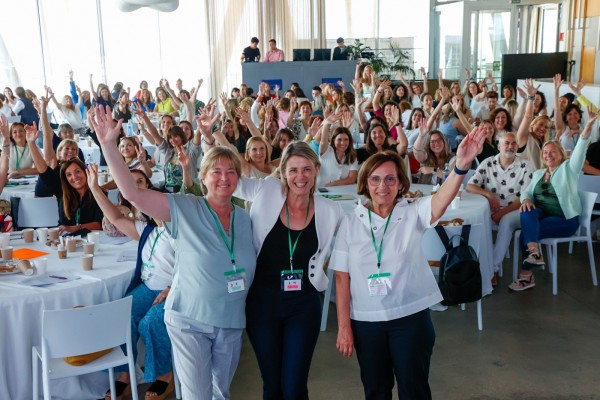  Más de 200 empresarias, directivas y profesionales se alían por el liderazgo femenino de la Comunitat