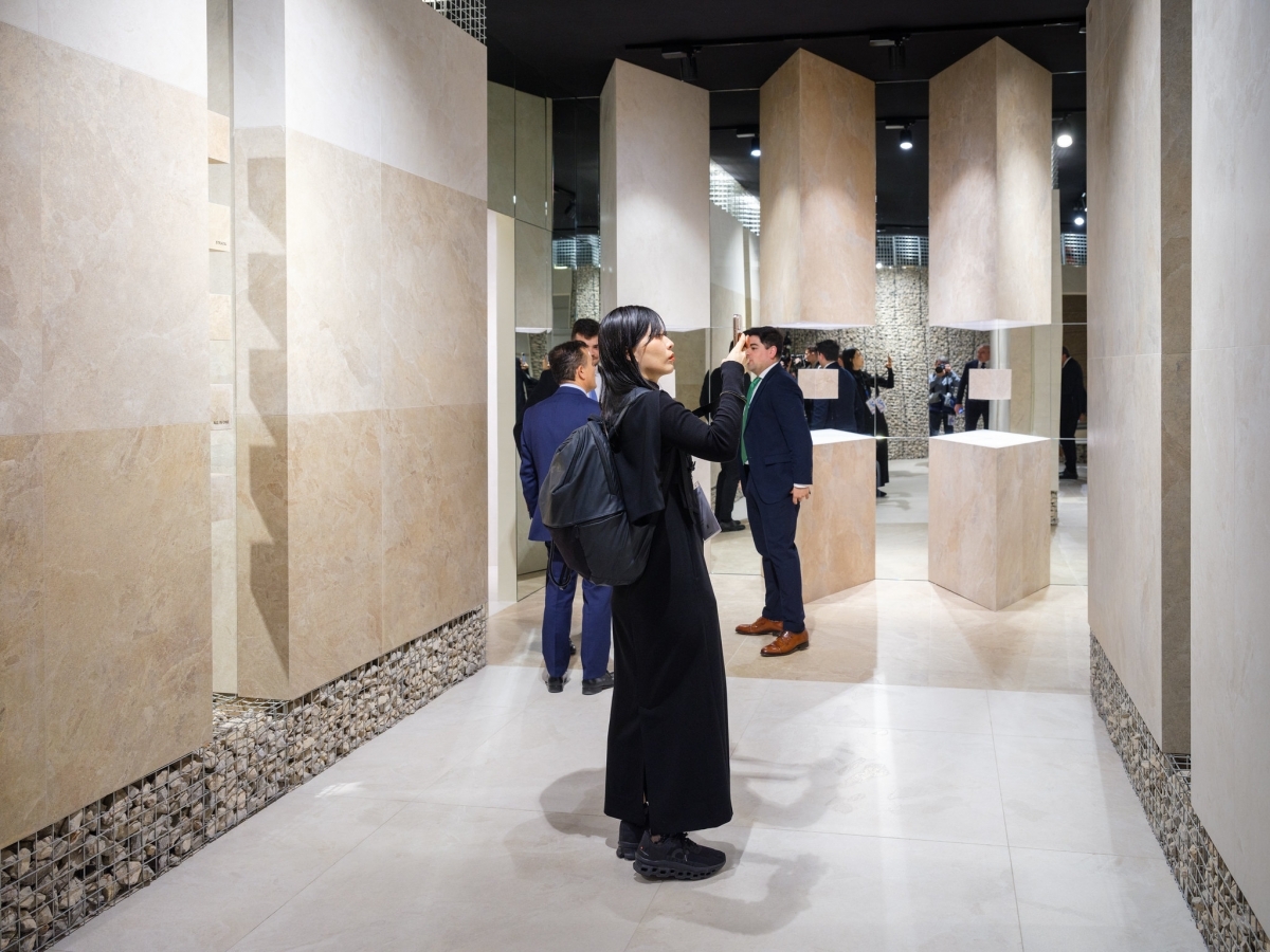 Visitantes en Cevisama.