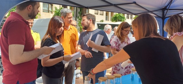 Así celebra Alcoy el Día Mundial del Medio Ambiente: una cata constata la elevada calidad del agua 